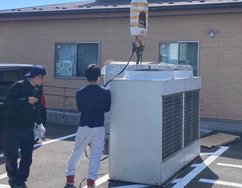 室外機